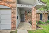 9913 Oak Hollow Dr - Photo 4