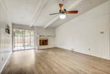 9913 Oak Hollow Dr - Photo 7