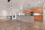 2207 Boxwood Cir - Photo 15