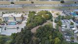 1322 Interstate 35 Freeway - Photo 12
