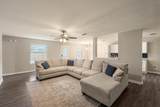 3003 Meadow Ln - Photo 3