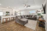 413 Hunter Loop - Photo 3