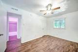 2401 Manor Rd - Photo 17