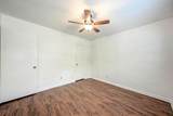 2401 Manor Rd - Photo 20