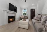 1409 Lantern Light Dr - Photo 4