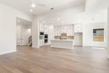 325 San Saba Dr - Photo 10
