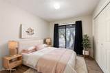 1202 Thorpe Ln - Photo 6