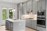 2520 Sutherland St - Photo 2