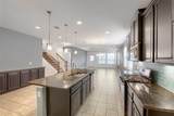 421 La Joya Pass - Photo 8