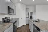 320 Wirecrested Dr - Photo 2
