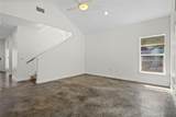 301 Stassney Ln - Photo 19