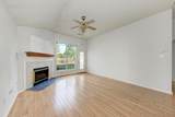 3009 Pioneer Way - Photo 8