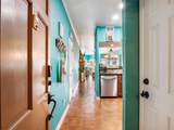 401 Lincoln St - Photo 2