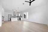301 N Pleasant Valley Rd - Photo 11