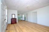 1070 Muehr Rd - Photo 33