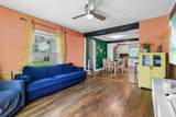 606 Pecan St - Photo 7