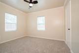 913 Hander Ln - Photo 13