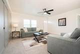 913 Hander Ln - Photo 3
