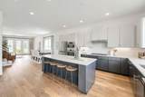7408 Cordoba Dr - Photo 4