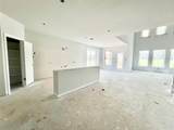 623 Breeze Hollow Ln - Photo 3
