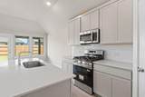102 Melrose St - Photo 9