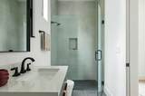 1102 Summit St - Photo 17