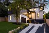 1102 Summit St - Photo 2