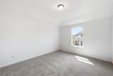 624 Breeze Hollow Ln - Photo 15