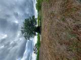1060 Fox Ln - Photo 9