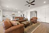 1905 Mazarro Dr - Photo 4