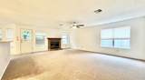 1803 Woodland Dr - Photo 2