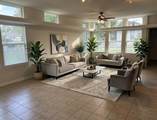 1076 Sanders - Photo 13