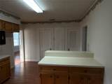 805 Howard St - Photo 11