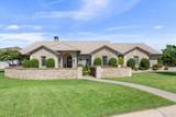 2501 Woodbine Cir - Photo 3