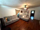 1007 17th St - Photo 2