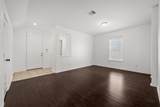 2215 Mccombs St - Photo 10