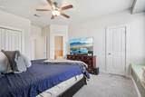1101 Parmer Ln - Photo 18