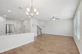 1101 Parmer Ln - Photo 7