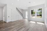 504 Walker St - Photo 4