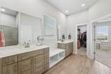 1108 Sweetspire St - Photo 27
