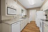 101 Oakwood St - Photo 11