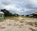 2131 Private Road 3157 - Photo 23