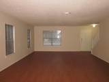 1102 Comfort St - Photo 2