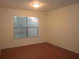 1102 Comfort St - Photo 6
