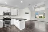 301 Stassney Ln - Photo 16