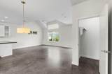 301 Stassney Ln - Photo 18
