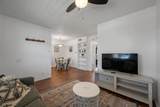 2401 Manor Rd - Photo 5