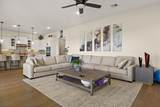 2000 Mazarro Dr - Photo 11