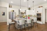 2000 Mazarro Dr - Photo 4