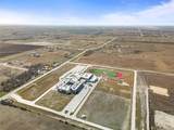 1351 E Fm 487 - Photo 16